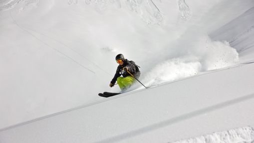 Ski de couloir dans le Massif du Chablais-5