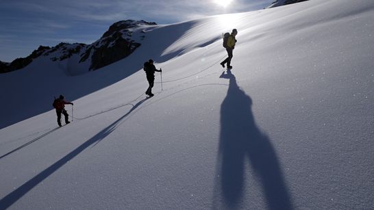 Ascension cordée Mont Blanc au soleil