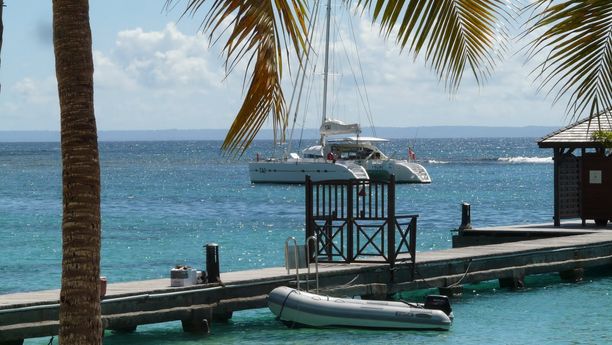 Croisière cabine LAG 470 Grenadines avec hôtesse