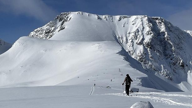 Croisière ski de randonnée dans les alpes de Lyngen