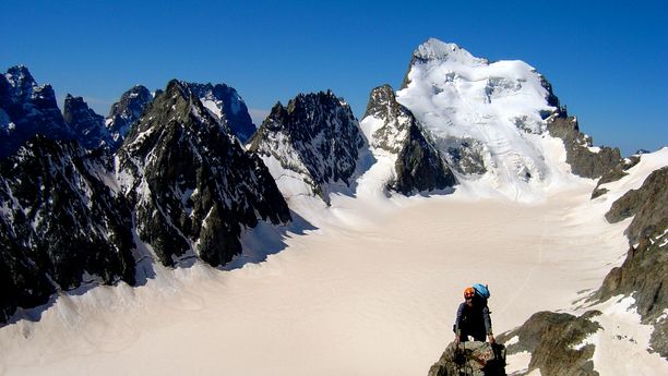 Pointe des Cinéastes et Pic glacier blanc-2