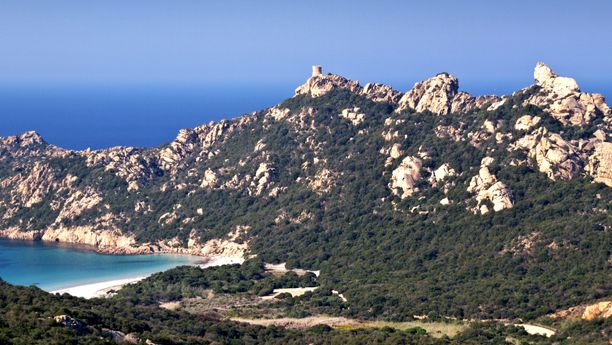 Croisière monocoque en Corse du Sud