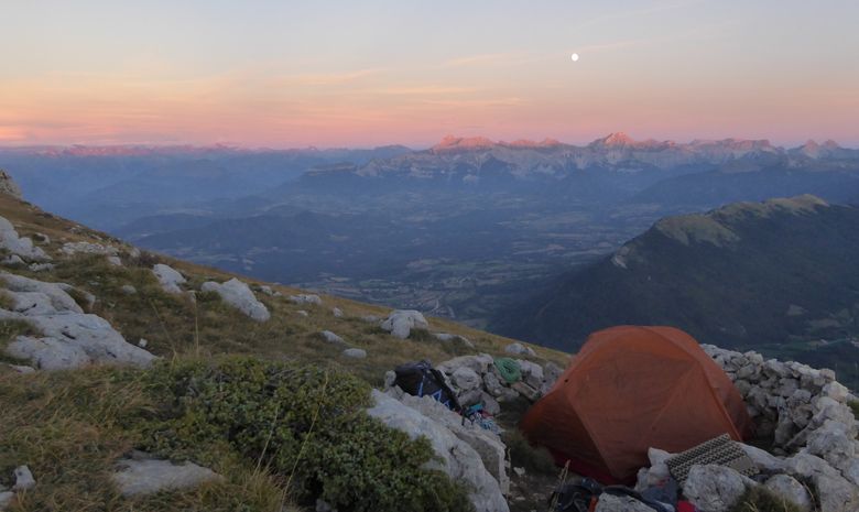 Ascension & Bivouac au sommet du Mont Aiguille 