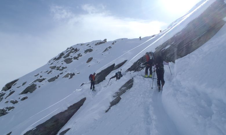 Raid sur les 4000 de Zermatt en ski de randonnée-3