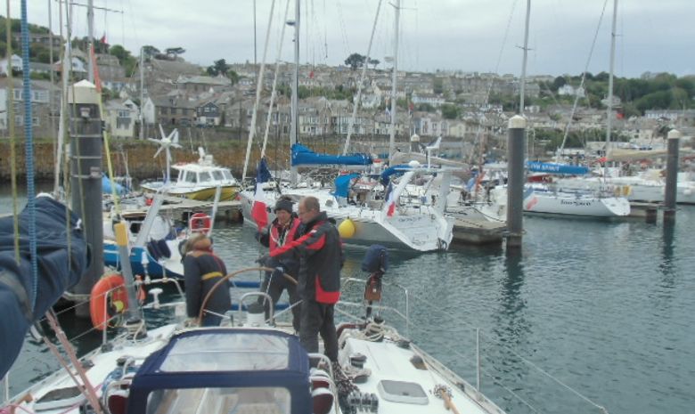 Coastal sail training Bretagne