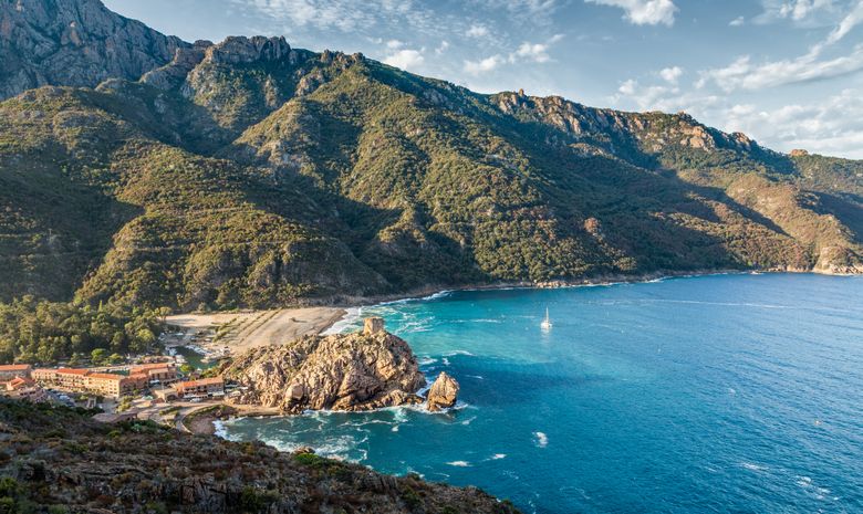 Croisière privée en Corse du Nord - voilier 33'