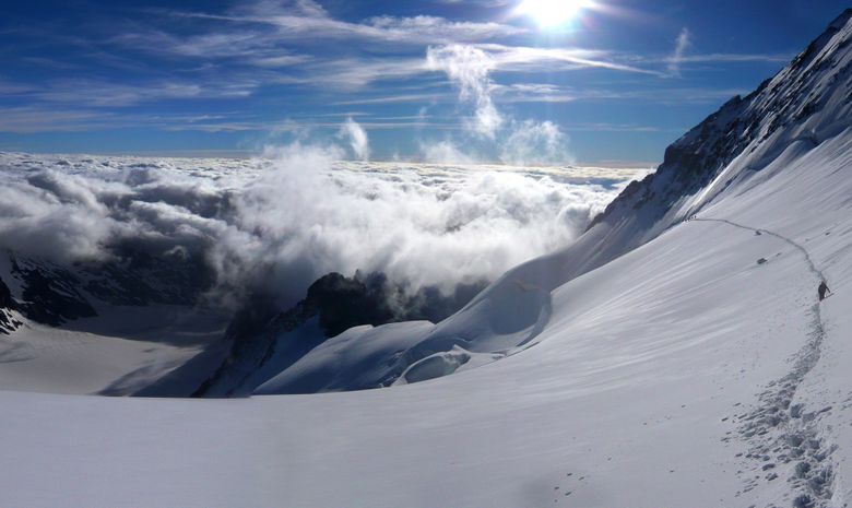 Ascension du Dôme des Ecrins à skis