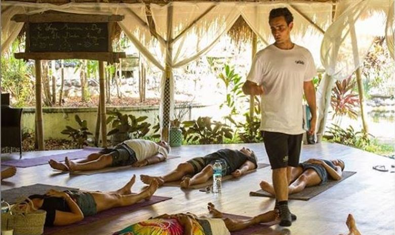 Retraite Yoga Aérien & Surf à Bali